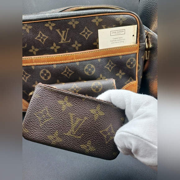 🏷 AS-IS Louis Vuitton Wallet Lot – Monogram Canvas – Parts or Repair - Picture 7 of 17